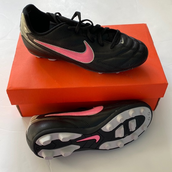 Nike Other - ✨2xHP✨ NWOT Nike soccer cleats